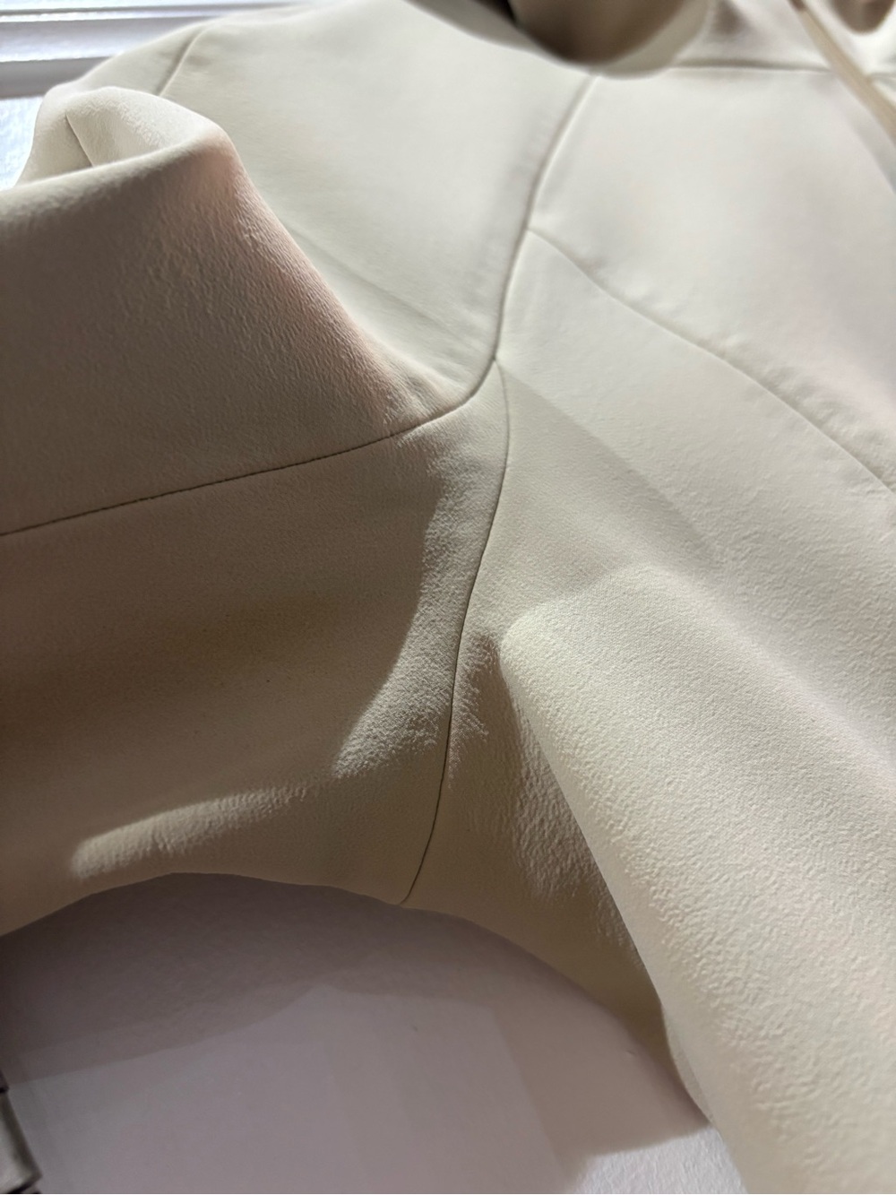 Lululemon RepelShell Rain Jacket (mint condition) - Picture 11 of 13